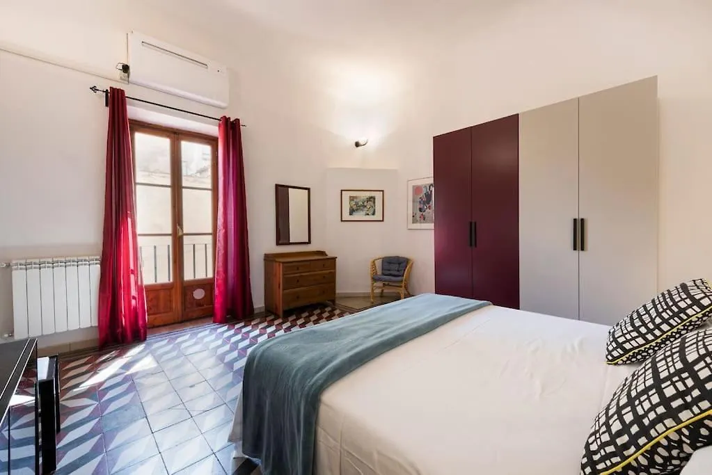 아파트 Live Like A Florentine Next To Santa Croce Square 피렌체